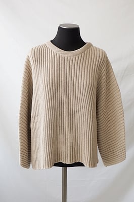 Baserange Kai Sweater - chic edition