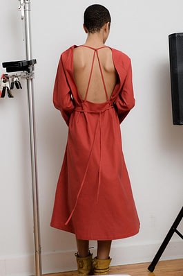 Baserange Otay Longsleeve Dress Rubia Red - chic edition